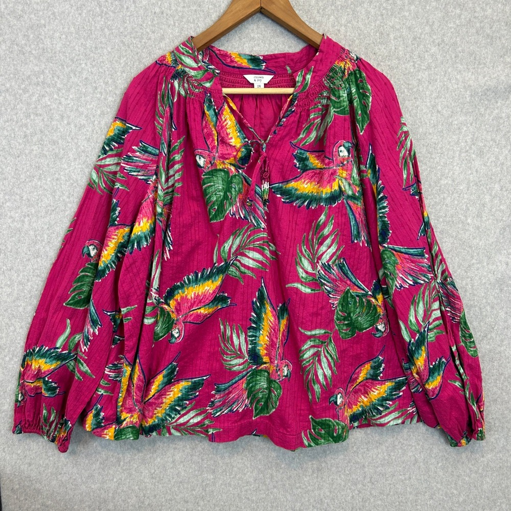 Crown & Ivy 2X Blouse Peasant Top Pink Parrot Tropical Resort V-Neck Cruise READ